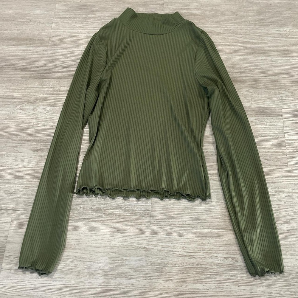 SHEIN Stylish Olive Green Ribbed Crop Top